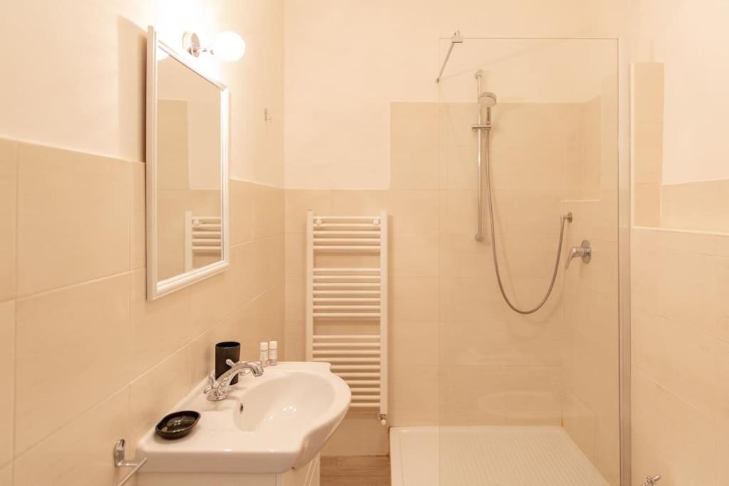 Beautiful Apartment In Quite Area Florence Exterior photo