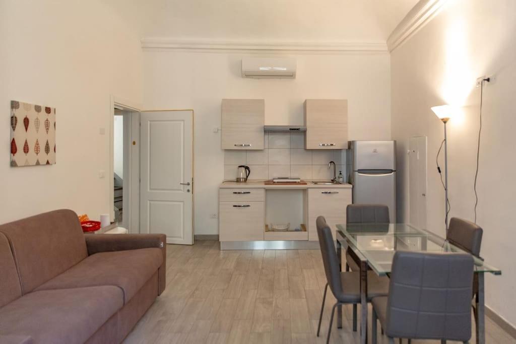Beautiful Apartment In Quite Area Florence Exterior photo